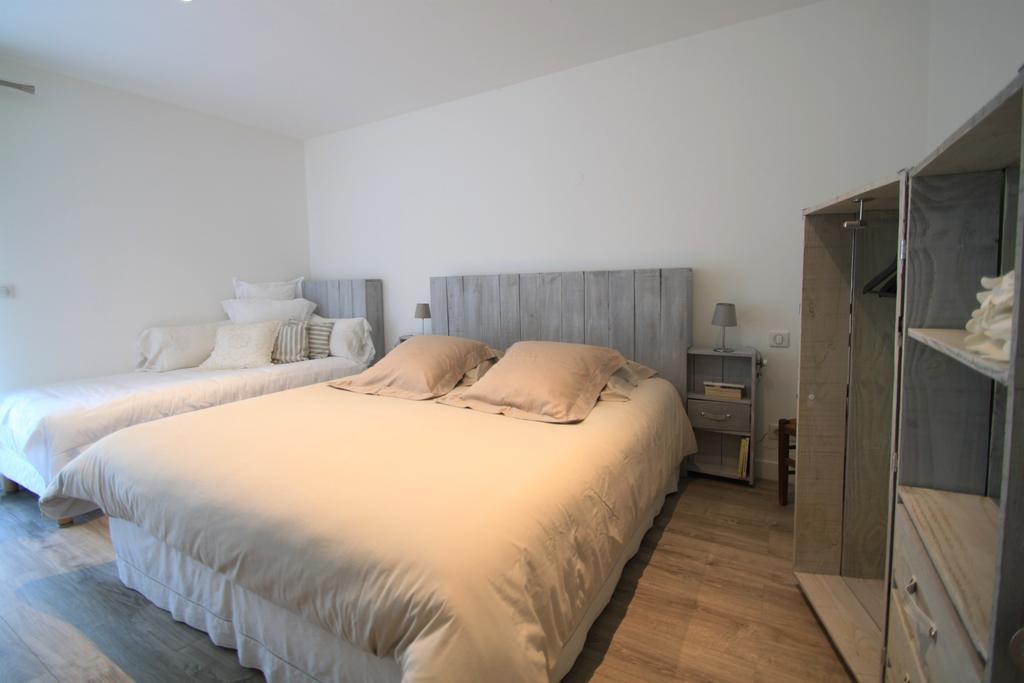 La Balade Des Marais Bed & Breakfast Saint-Molf Room photo